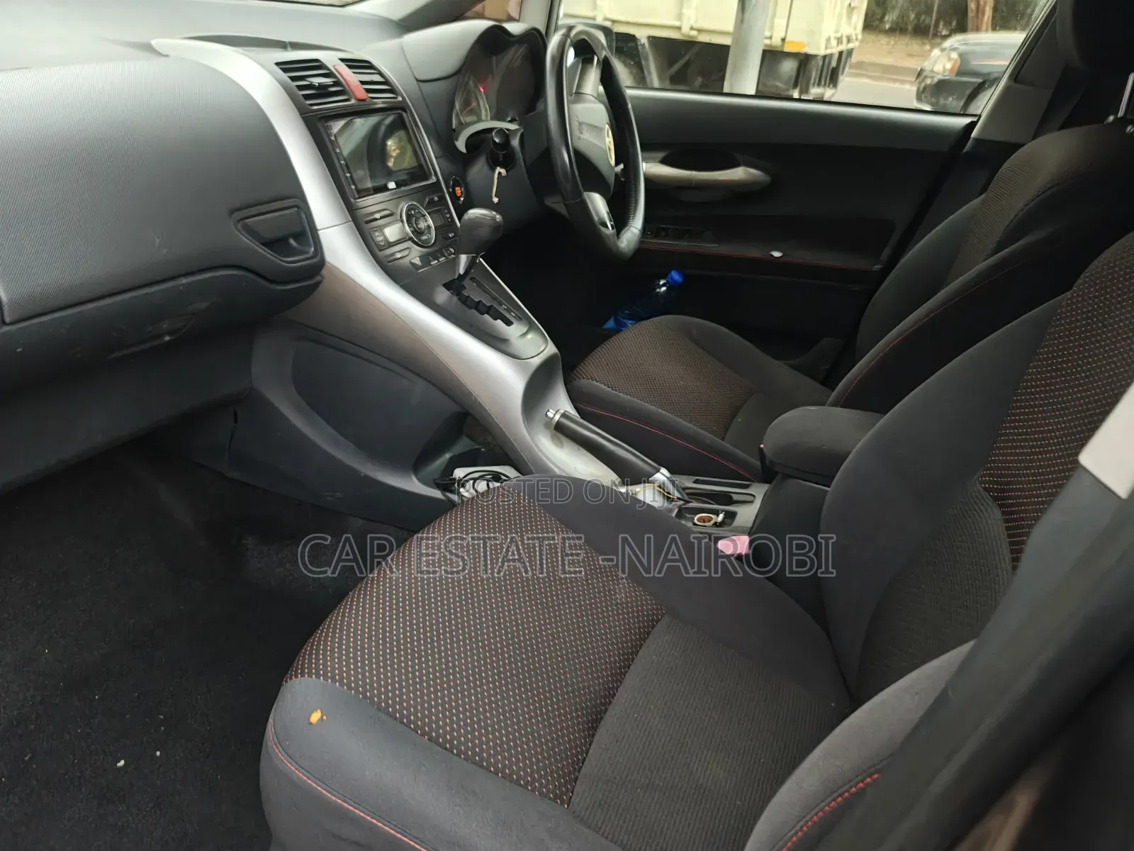 Toyota Auris 2011 Gray