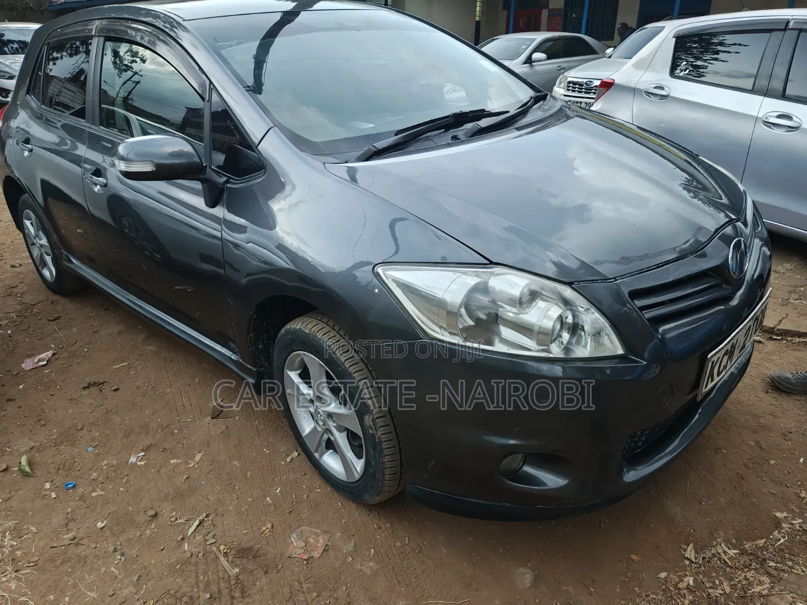 Toyota Auris 2011 Gray