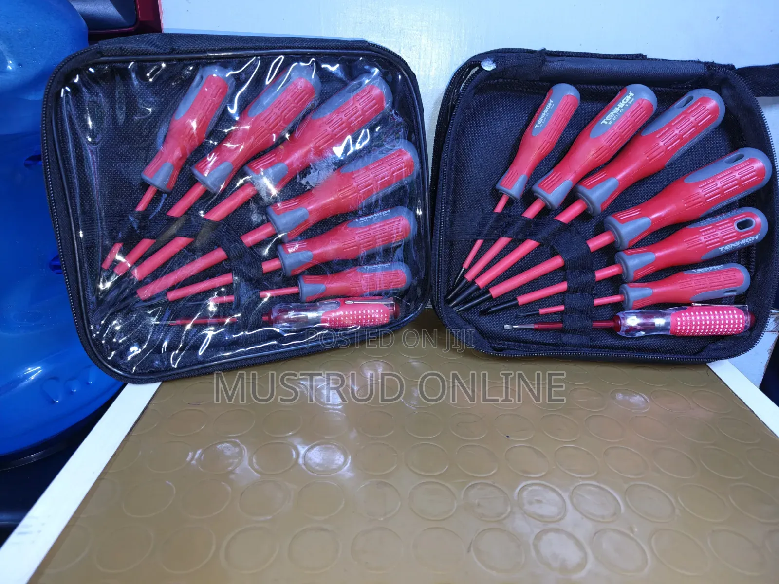Insulated Screwdriver