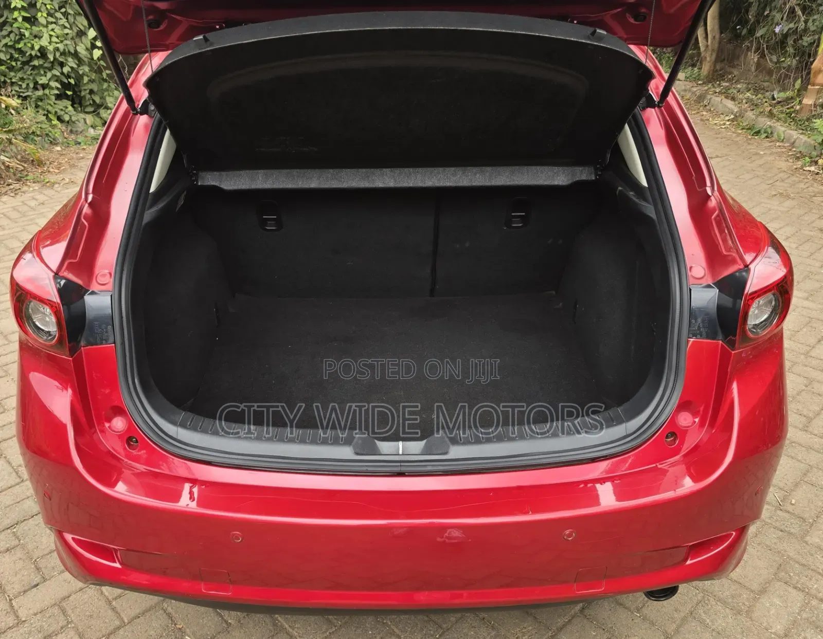 Mazda Axela 2017 Red
