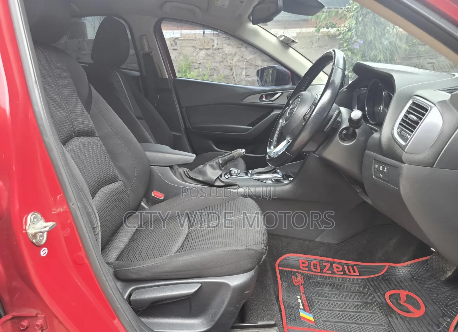 Mazda Axela 2017 Red