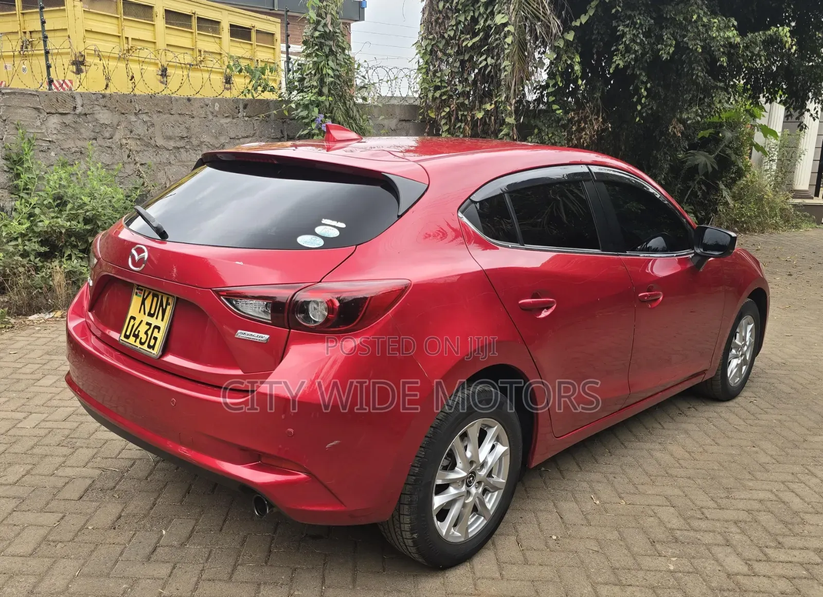 Mazda Axela 2017 Red