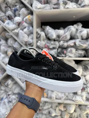 Authentic Vans Off the Wall Pig Suede Sneakers