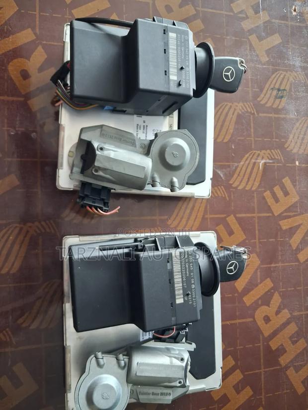 M111 Ecu With Lock Set - thumbnail 2