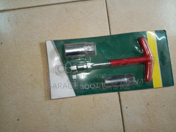 Portable Spark Plug Opener - thumbnail 3
