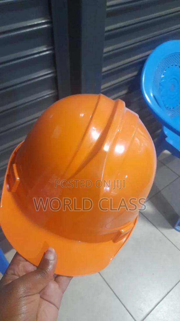 Heavy-Duty Safety Helmet – Head Protection