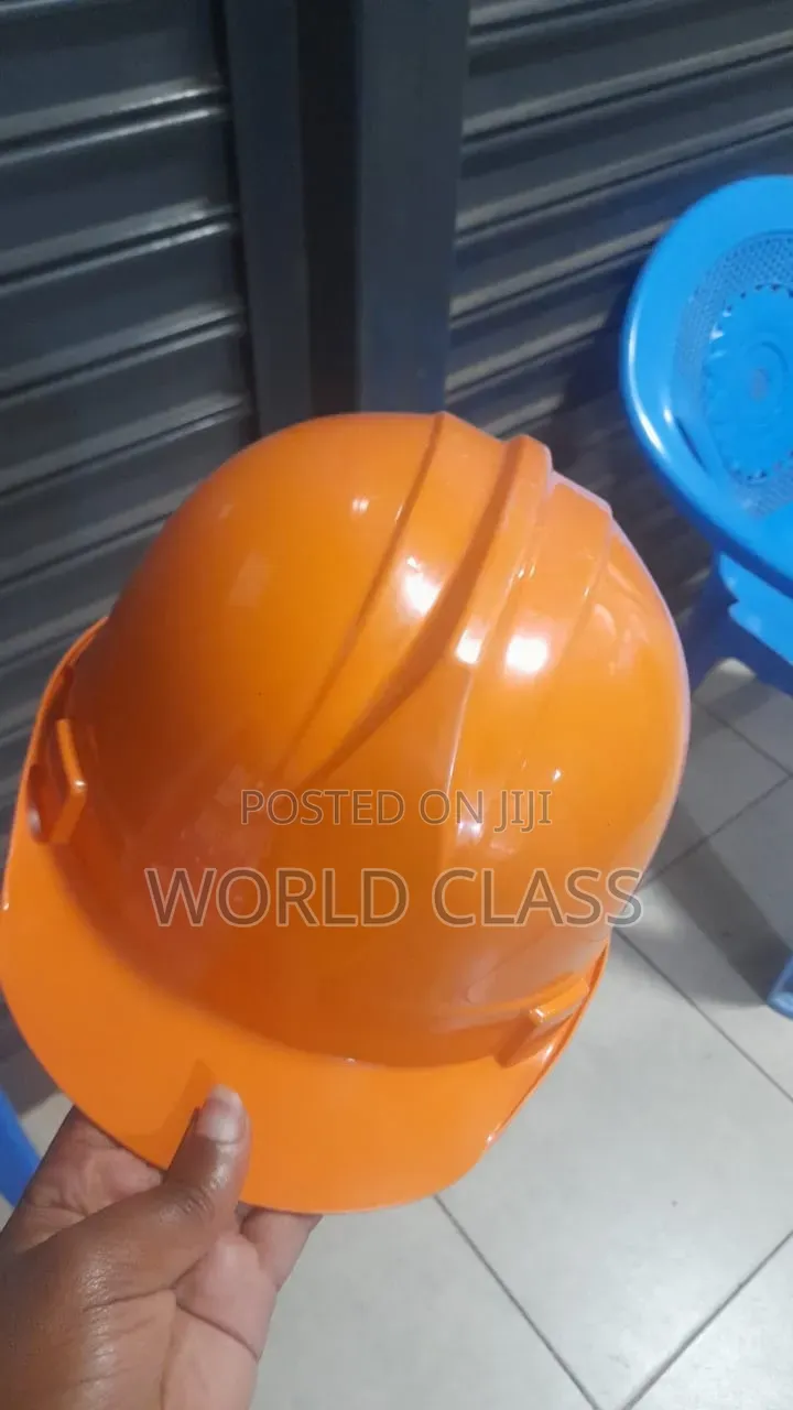 Heavy-Duty Safety Helmet – Head Protection