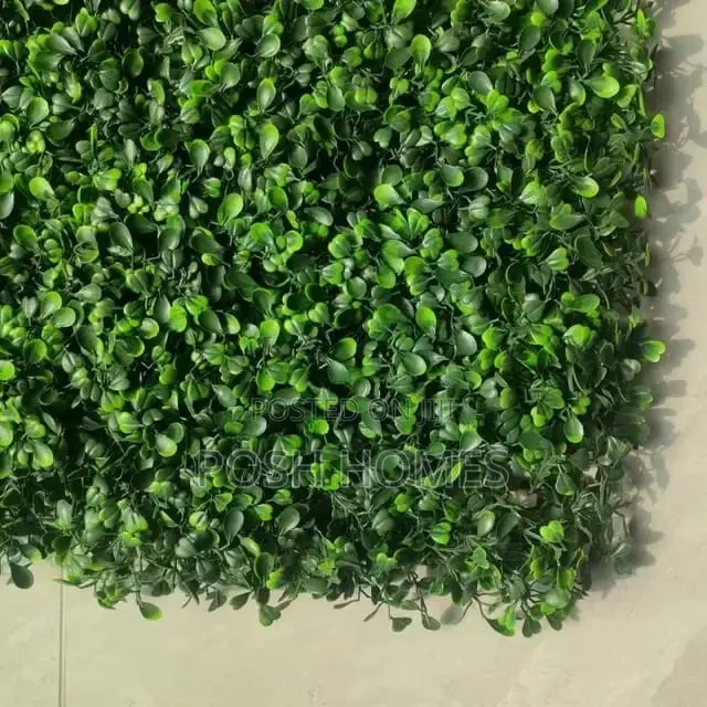 Modern and Chic Green Hedge Panels