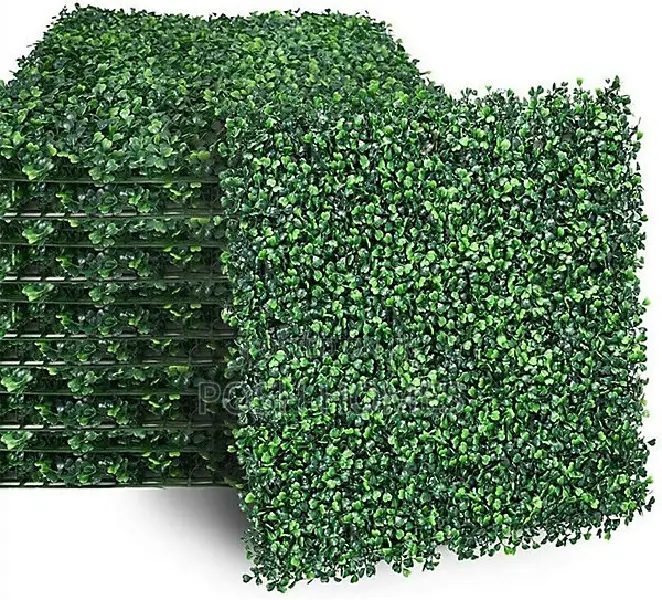 Modern and Chic Green Hedge Panels