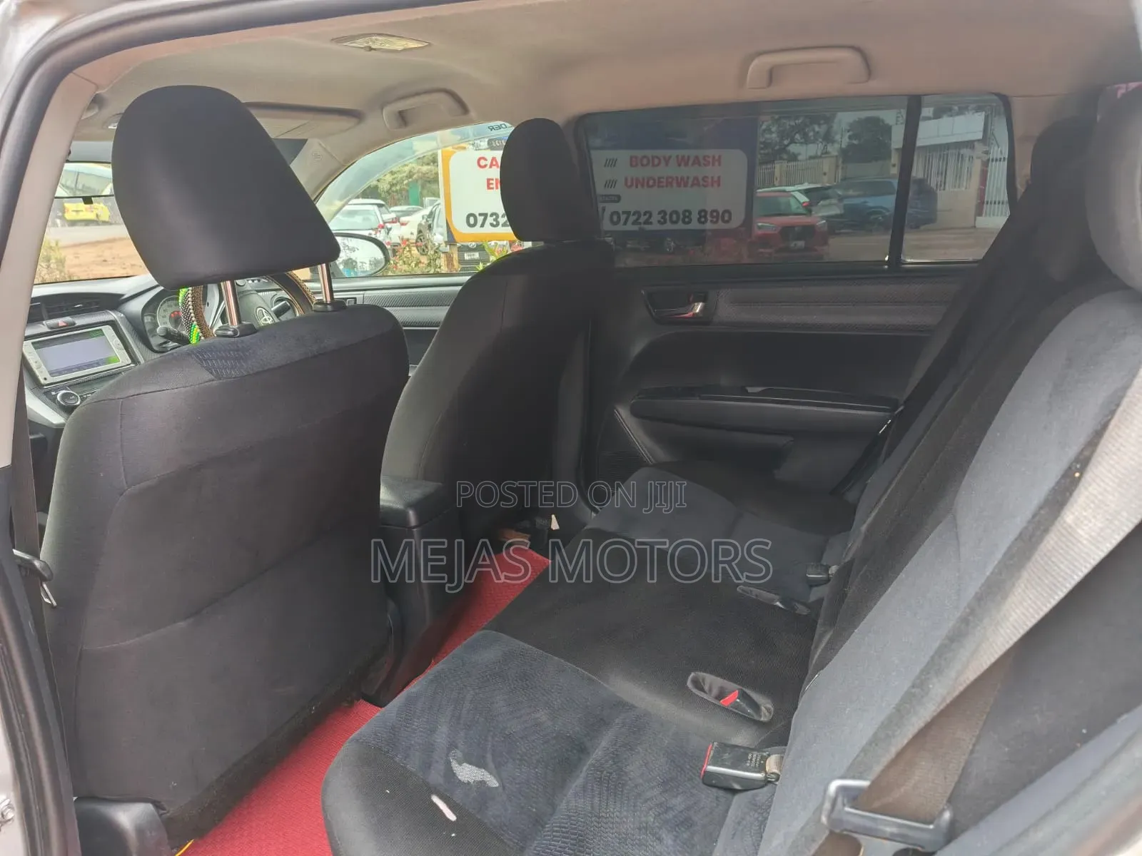 Toyota Corolla Fielder 2011 Silver