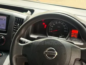 Nissan NV200 2017 Silver