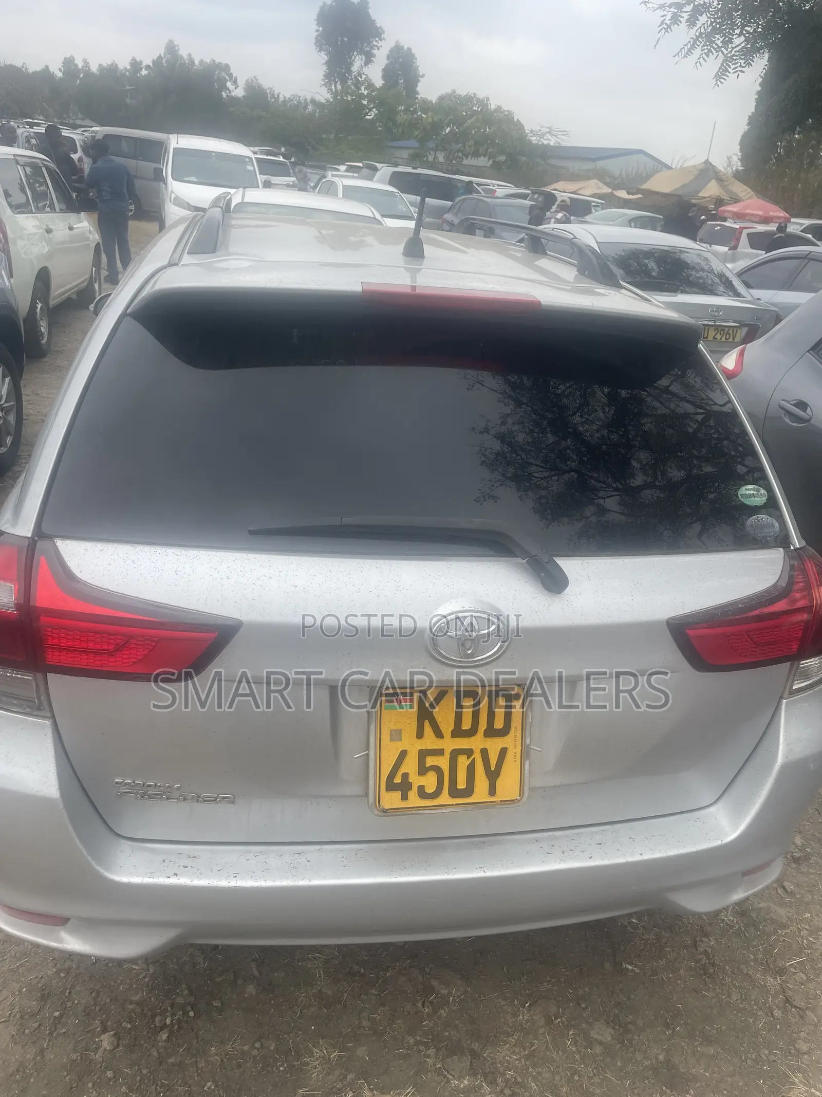 Toyota Corolla Fielder 2016 Silver