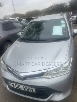 Toyota Corolla Fielder 2016 Silver