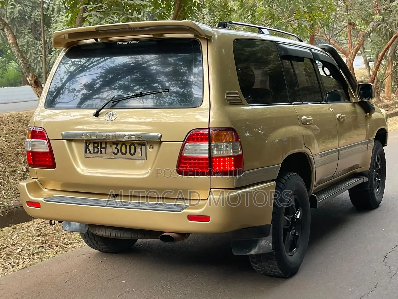 Toyota Land Cruiser 2003 Gold