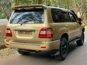 Toyota Land Cruiser 2003 Gold
