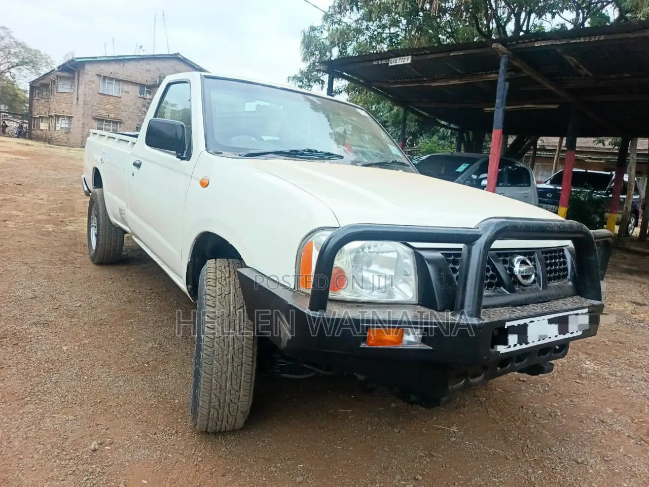 Nissan Hardbody 2015 White