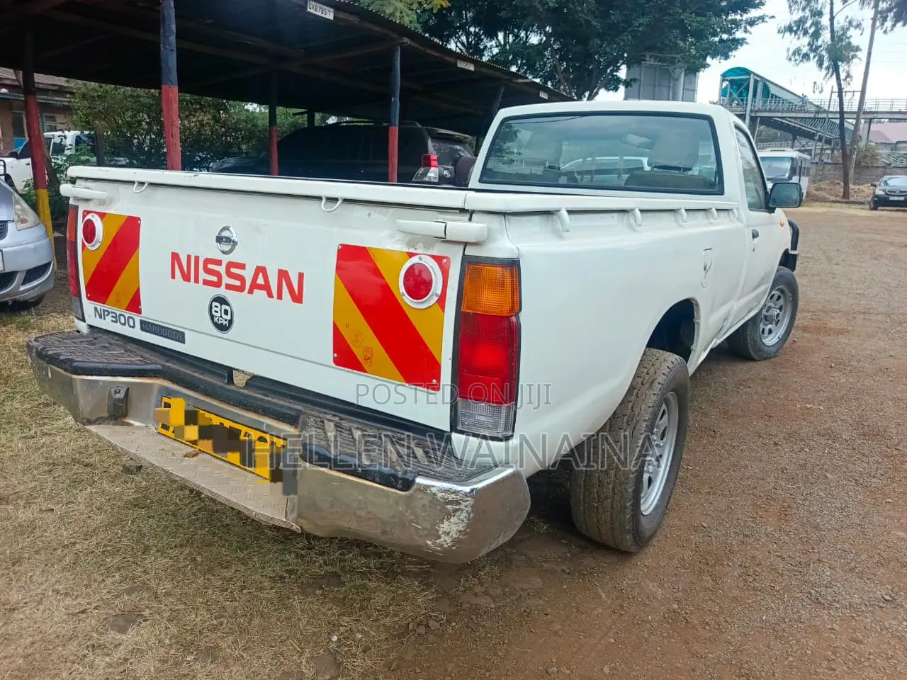 Nissan Hardbody 2015 White