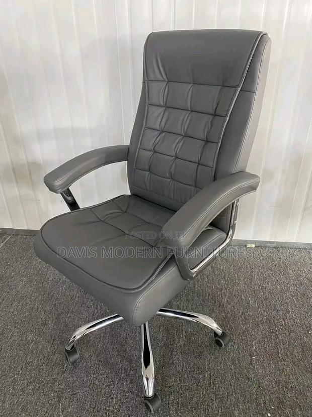 Grey Office Chair - main view
