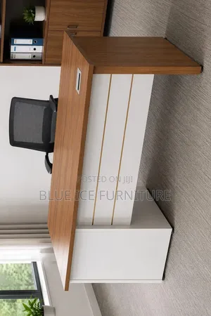Executive Office Desk With 3 Drawers