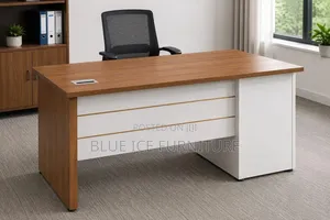 Executive Office Desk With 3 Drawers