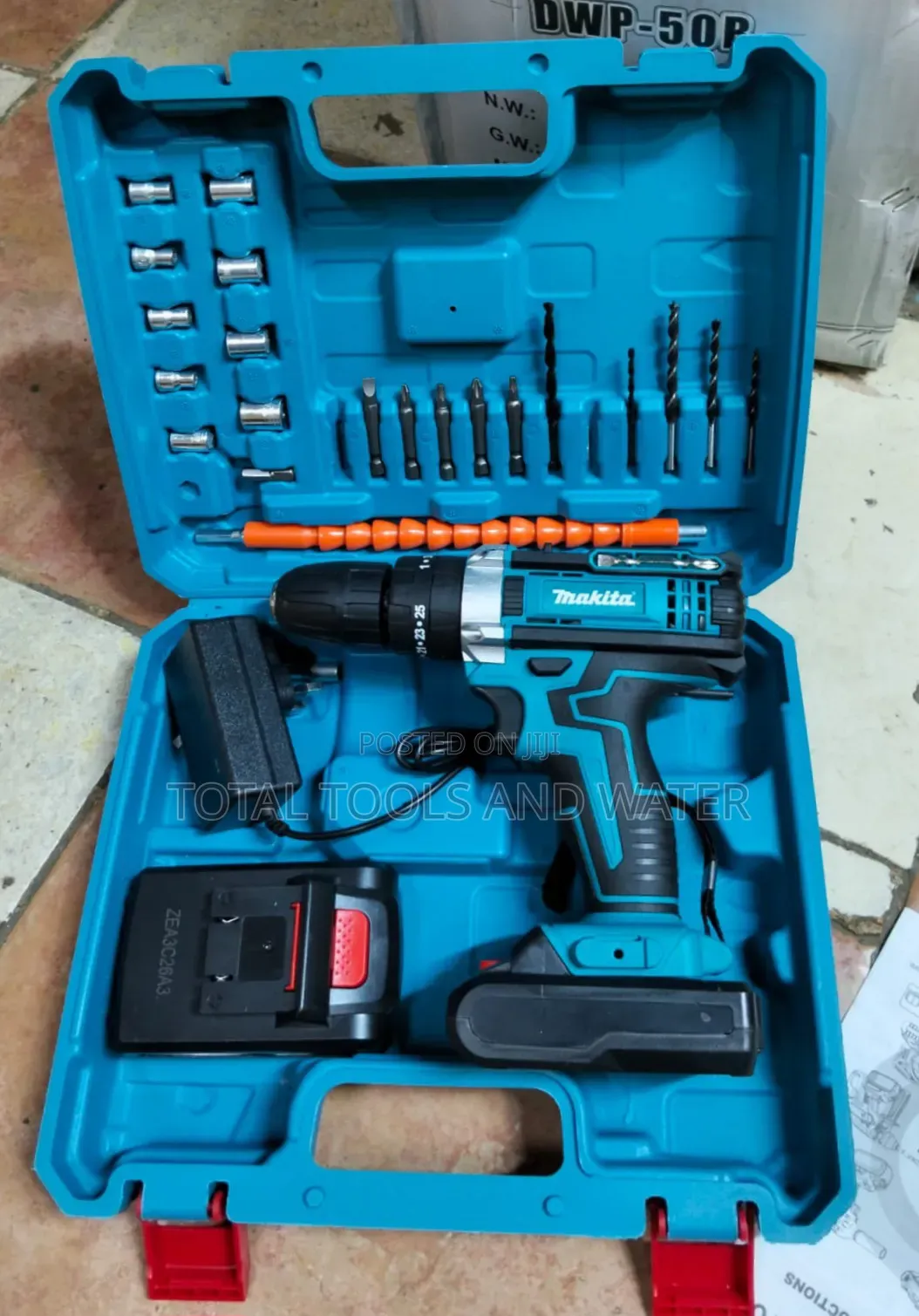 Makita Cordless Drill 2 Battery 48V With Charge and Accessories