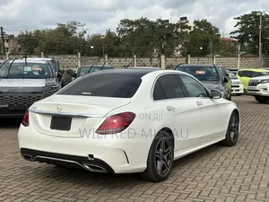 Mercedes-Benz C200 2019 White