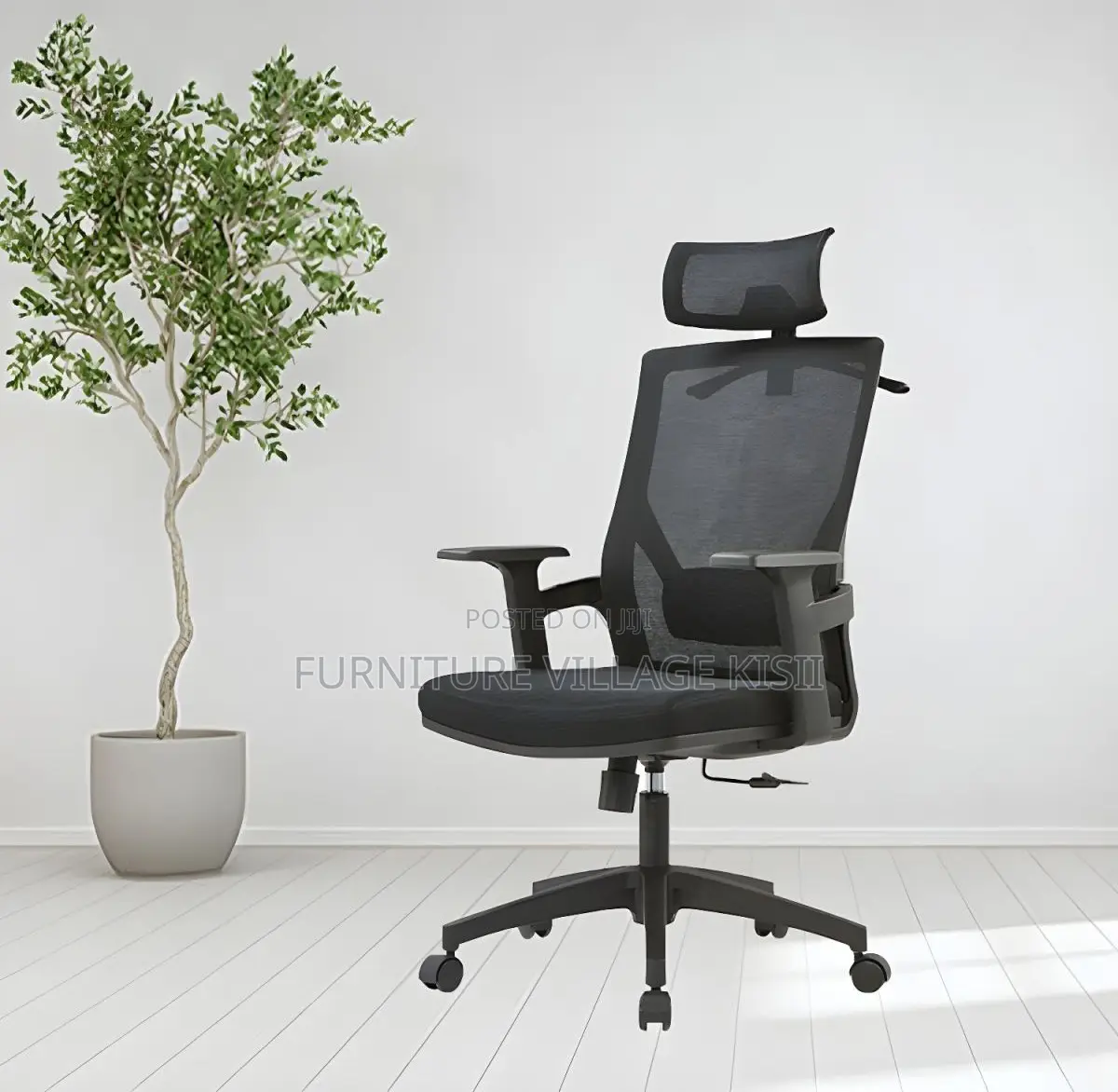 Office Chair:High- Back Executive Office Seat
