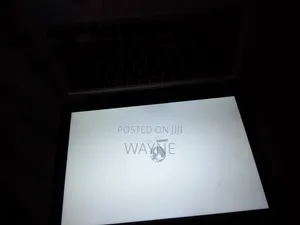 Laptop Apple MacBook Pro 8GB Intel Core i5 HDD+SSD 40GB