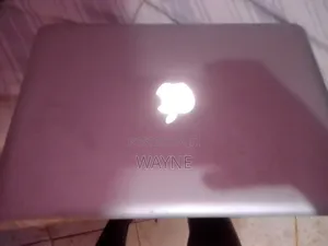 Laptop Apple MacBook Pro 8GB Intel Core i5 HDD+SSD 40GB