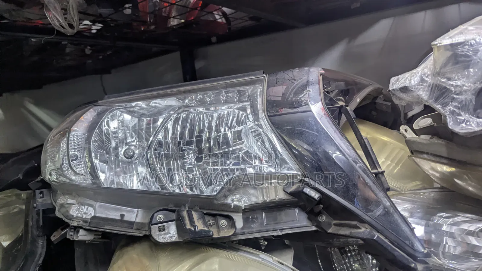Toyota Prado 165 Non Xenon Complete Headlight