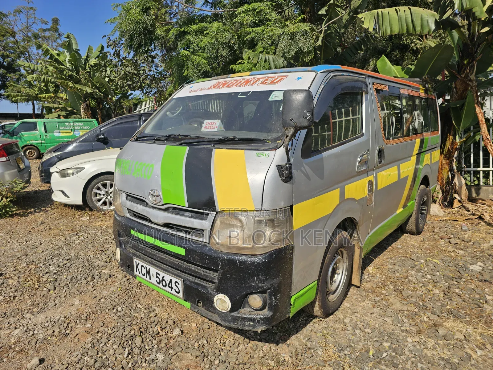Toyota HiAce 2012 Silver