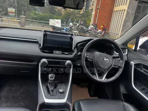 Toyota RAV4 2020 White
