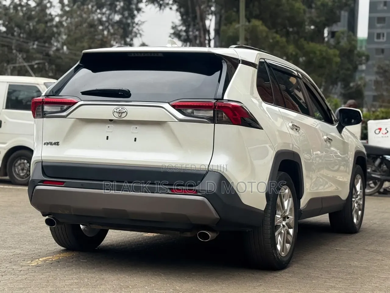 Toyota RAV4 2020 White