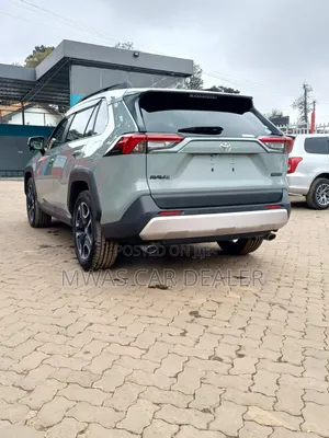 Toyota RAV4 2019 Green