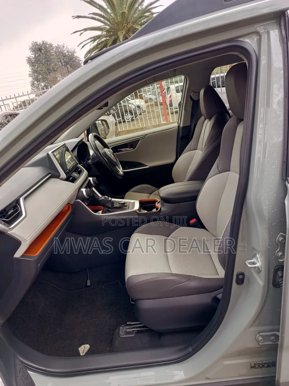 Toyota RAV4 2019 Green