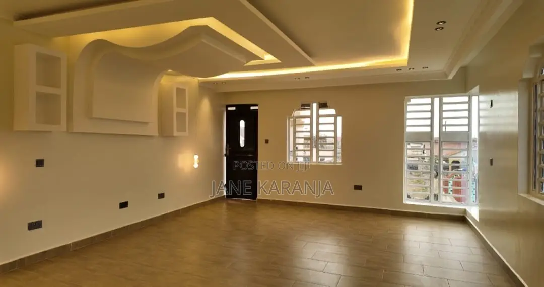 4bdrm Mansion in Salama, Makongeni / Thika for sale