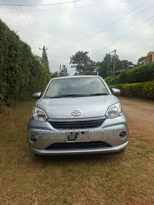 Toyota Passo 1.0 FWD 2019 Silver