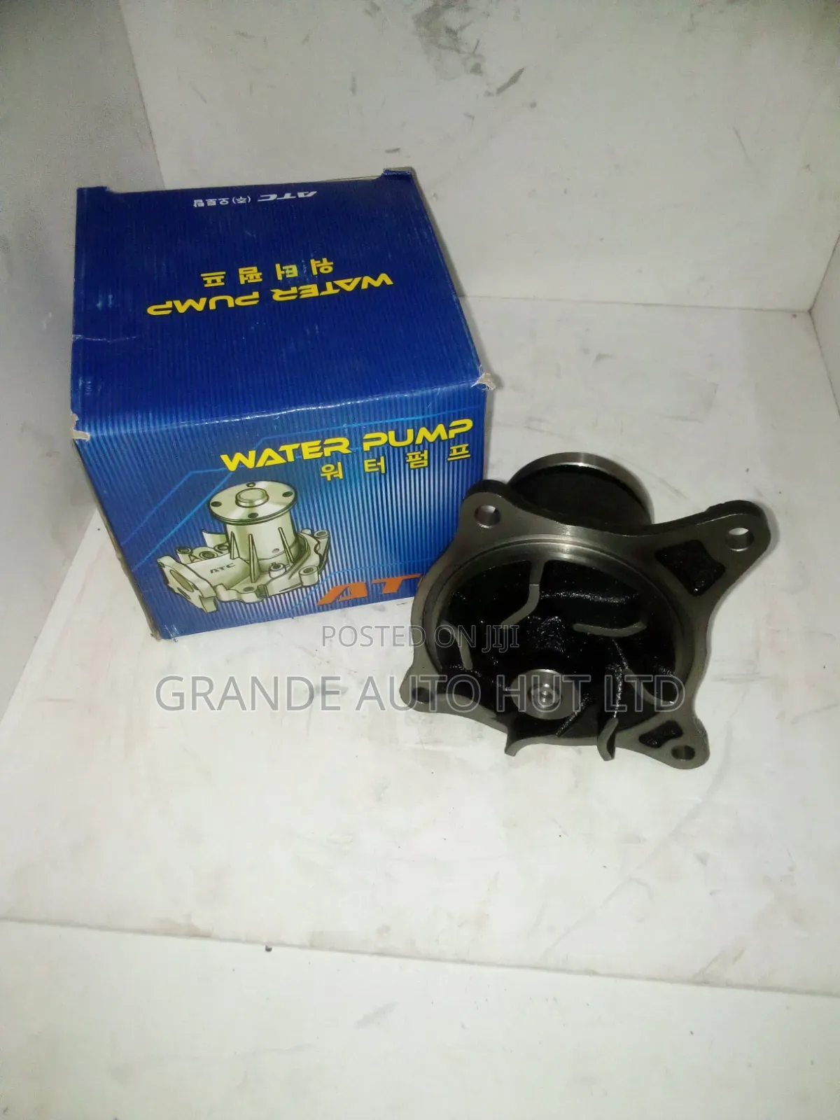 Water Pump Hyundai Hd65