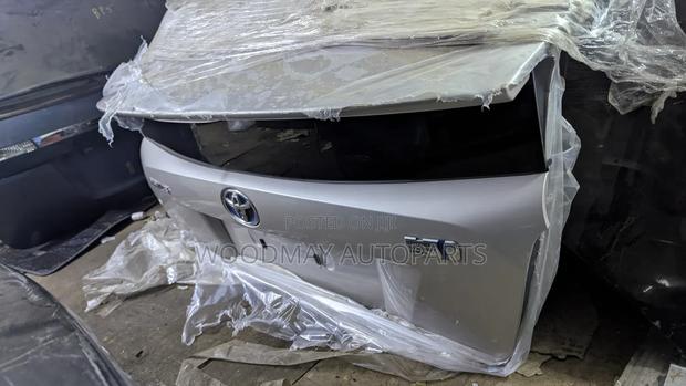 Toyota Prius Boot 2017/2018 - thumbnail 3