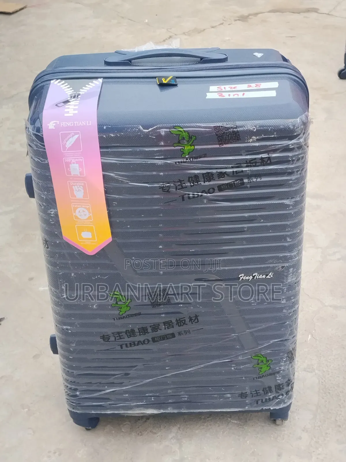 81cm Unbreakable Rubber Suitcase With 360° Spinning Wheels