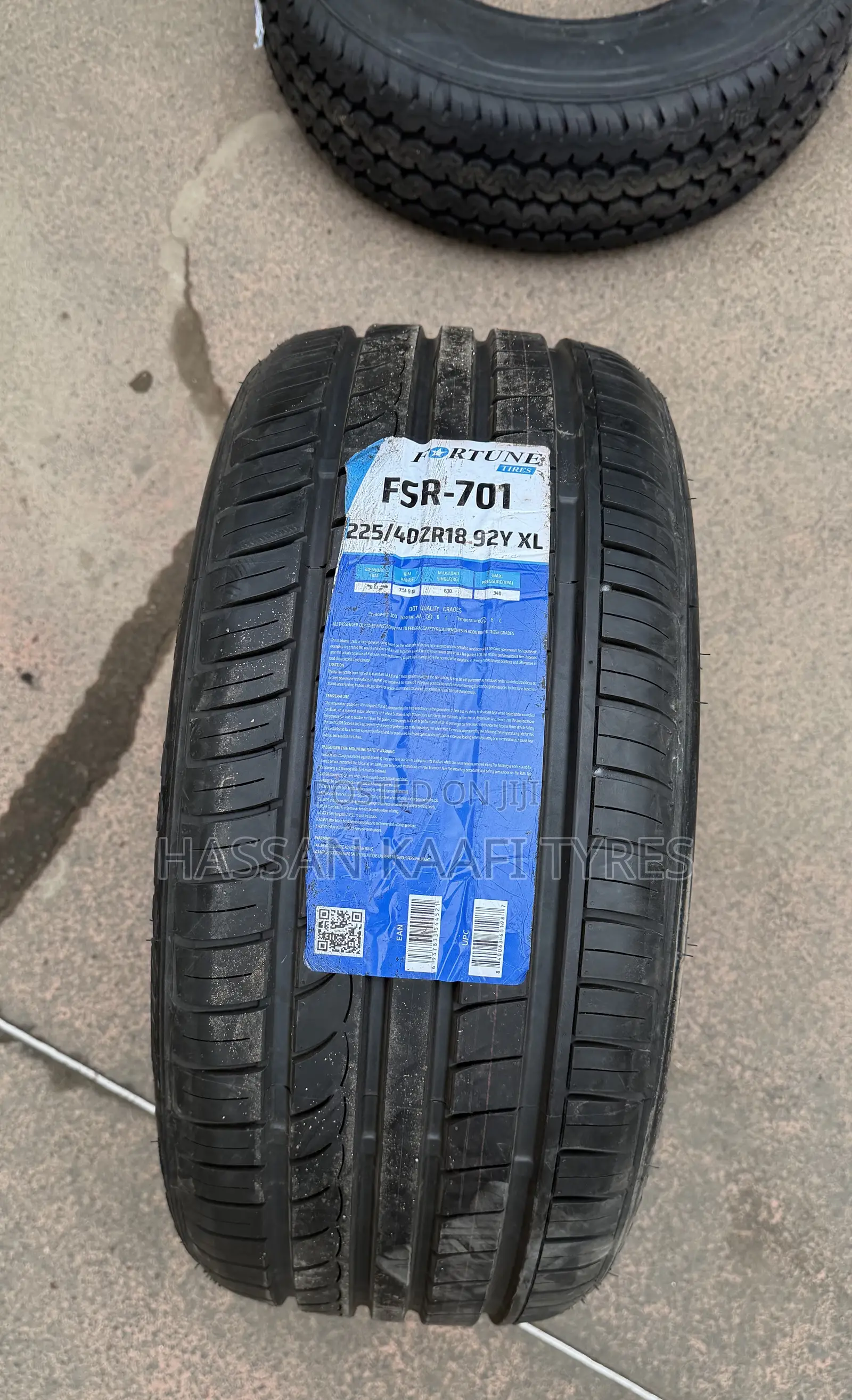 225/40r18 Fortune Tyre