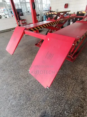 Modern Design Heavy Duty Big Scissor Lift Machine Sunshine Italy