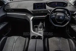 Peugeot 3008 2019 Red