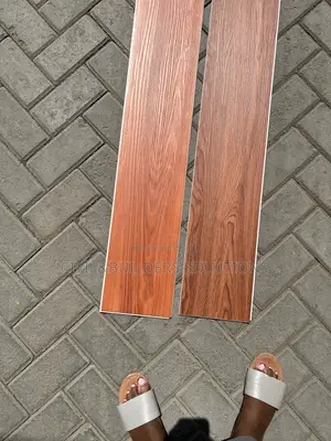Interlocking Luxury Flooring Tiles