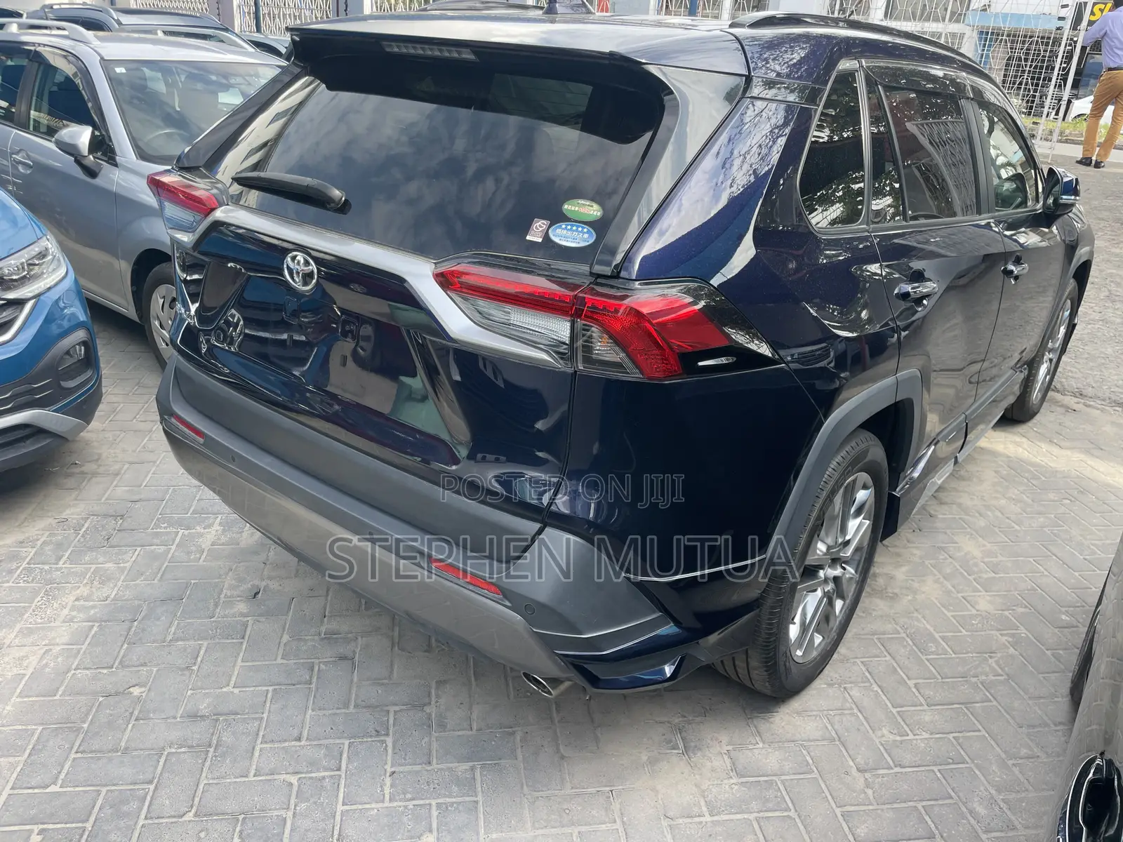 Toyota RAV4 Limited AWD 2020 Blue