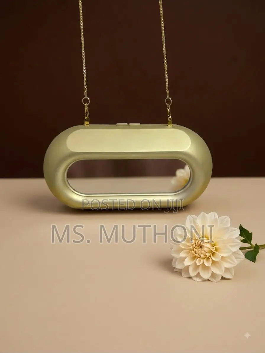 Luxury Oval Cutout Dinner / Wedding Clutch