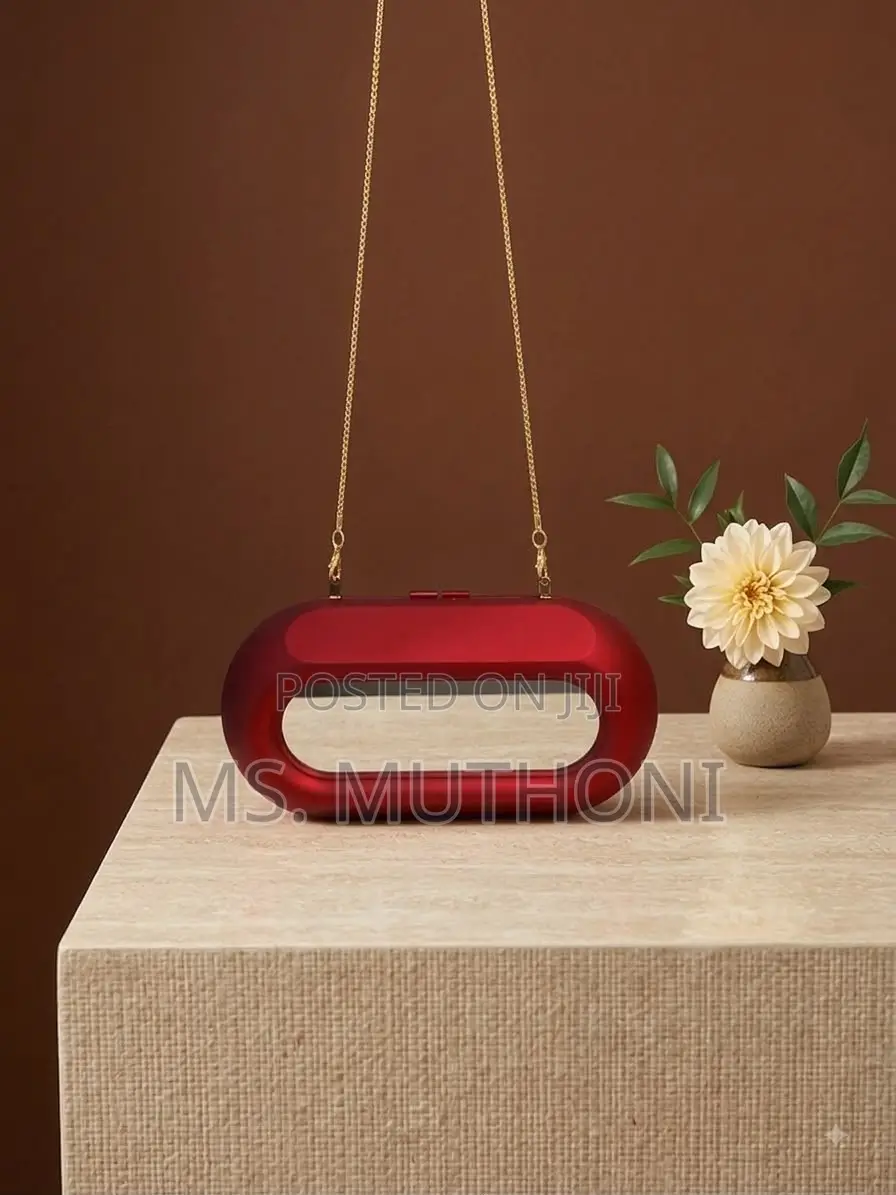 Luxury Oval Cutout Dinner / Wedding Clutch