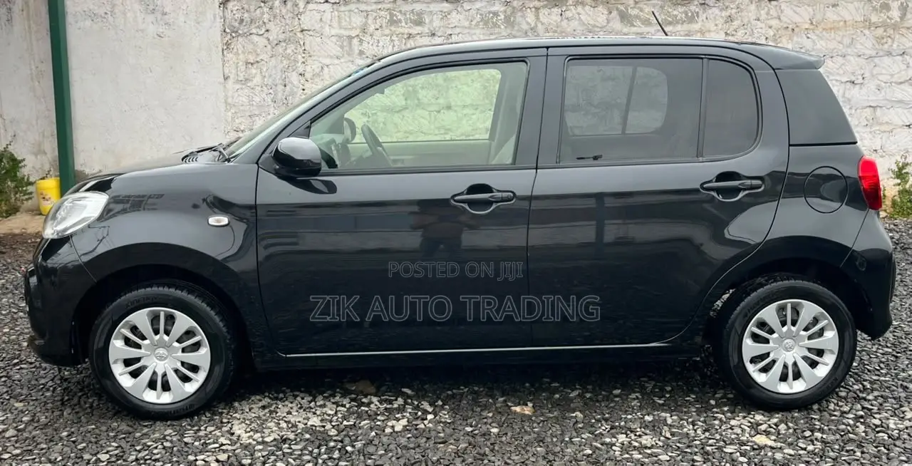 Toyota Passo 2019 Black