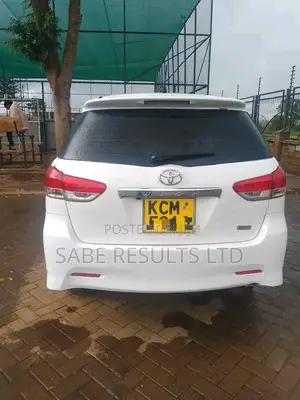 Toyota Wish Hire