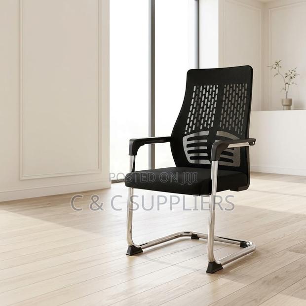 Ergonomic Mesh Guest Arm Chair. - thumbnail 2